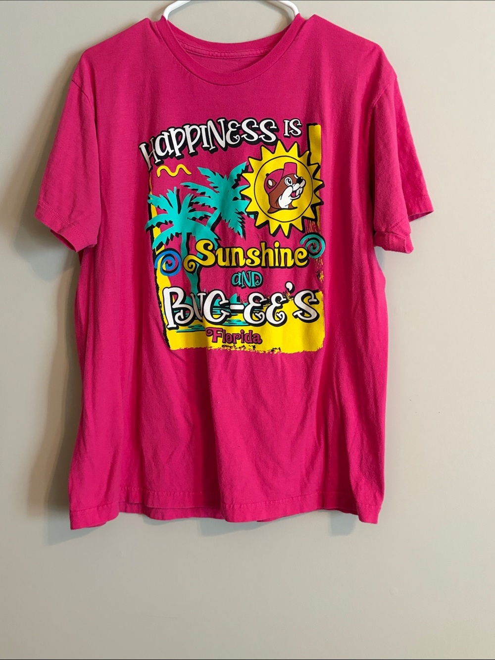 Buc-ee’s Bright Pink 'Happiness is Sunshine' Graphic Tee